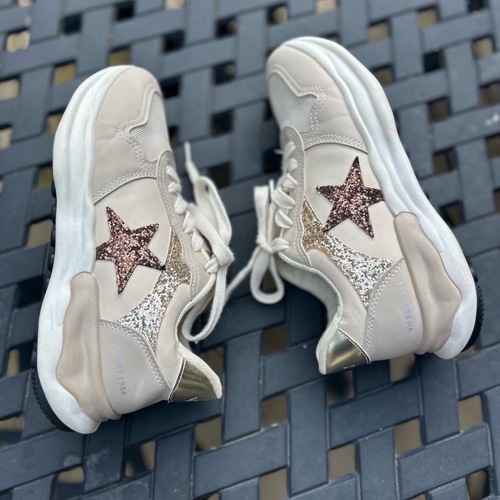 Vintage Havanna Run Women’s Cream and Gold Star Sneakers - Picture 9 of 13